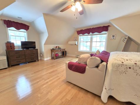 13 Sheffield Avenue Lewiston ME 04240