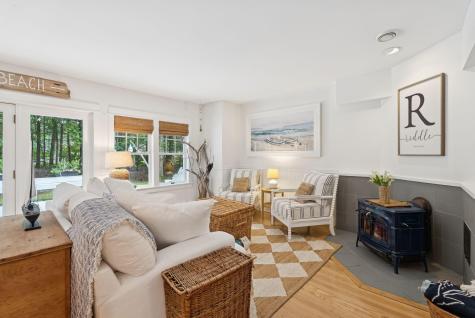 2 Valley Avenue Falmouth ME 04105