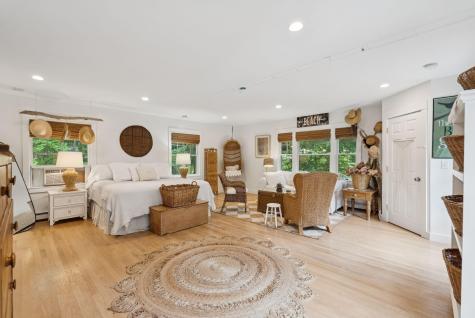 2 Valley Avenue Falmouth ME 04105