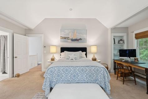 2 Valley Avenue Falmouth ME 04105