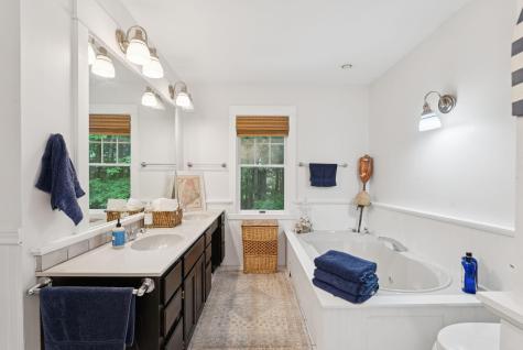 2 Valley Avenue Falmouth ME 04105