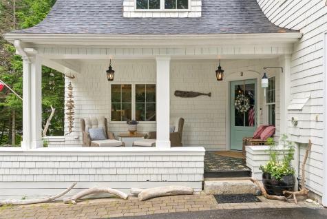 2 Valley Avenue Falmouth ME 04105