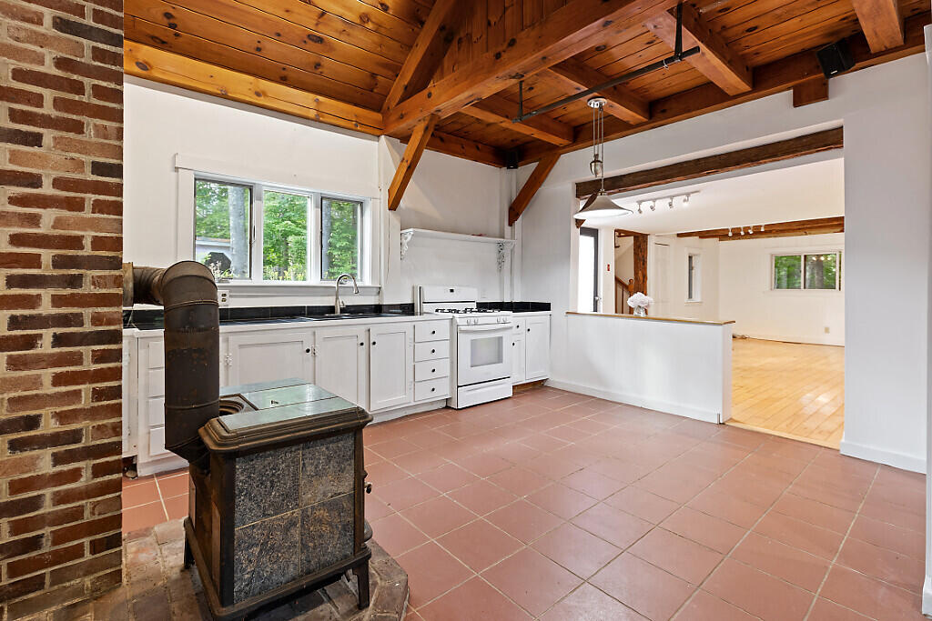 722 Belgrade Road Mount Vernon ME 04352