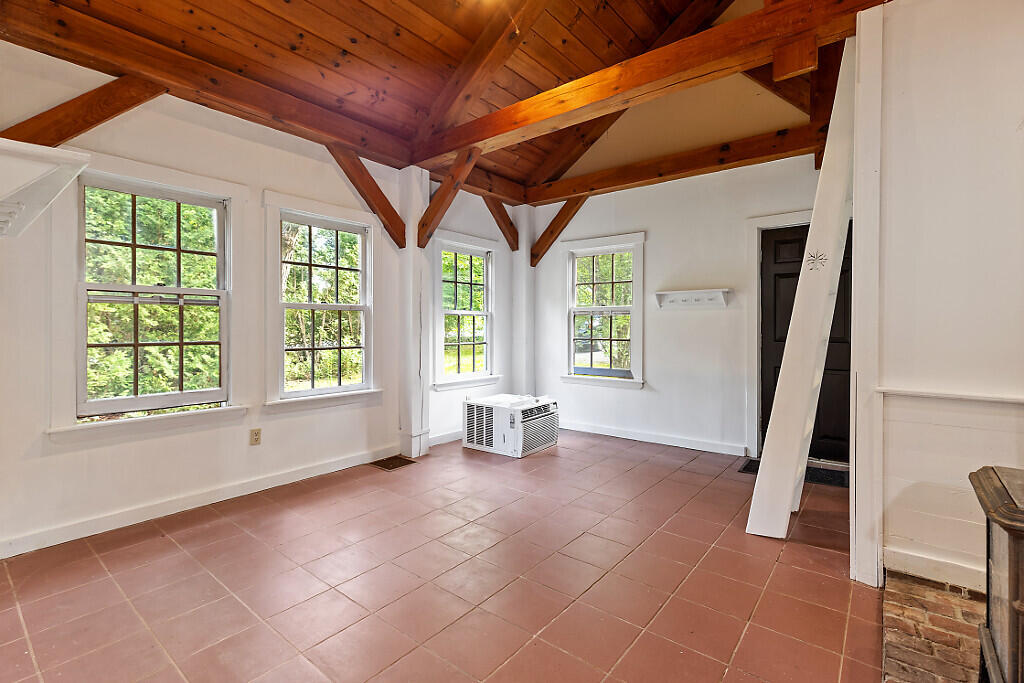 722 Belgrade Road Mount Vernon ME 04352