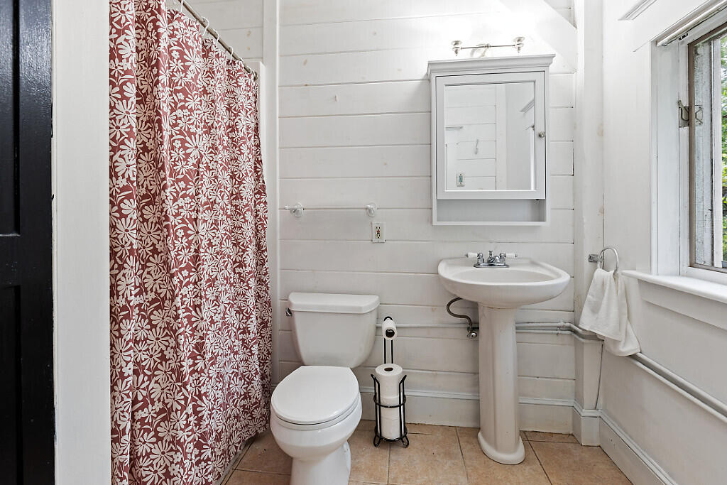 722 Belgrade Road Mount Vernon ME 04352