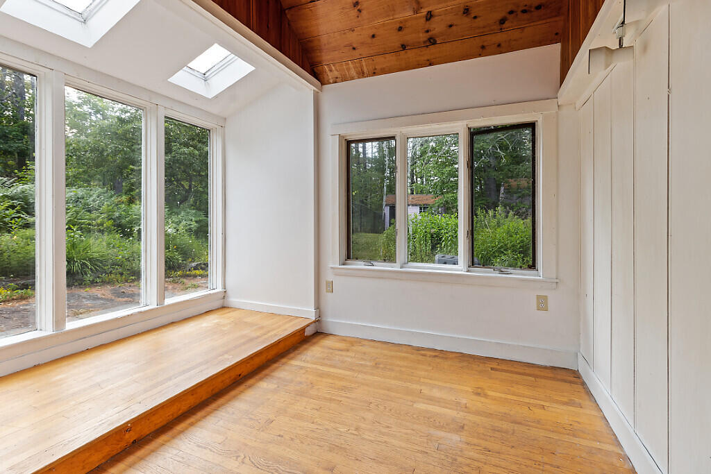 722 Belgrade Road Mount Vernon ME 04352
