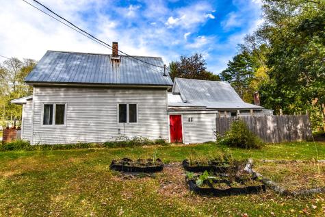 25 Hancock Avenue Hiram ME 04041