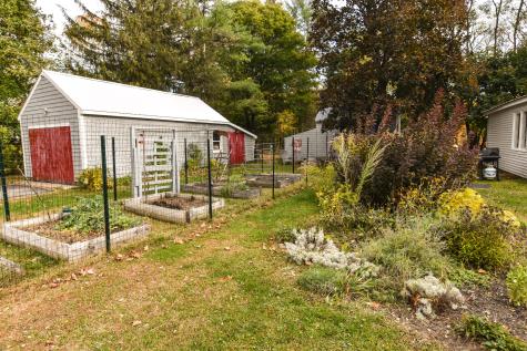 25 Hancock Avenue Hiram ME 04041