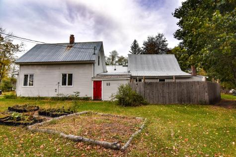 25 Hancock Avenue Hiram ME 04041