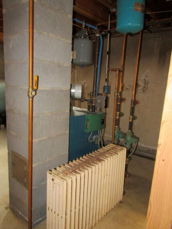32 Gina Street Lewiston ME 04240