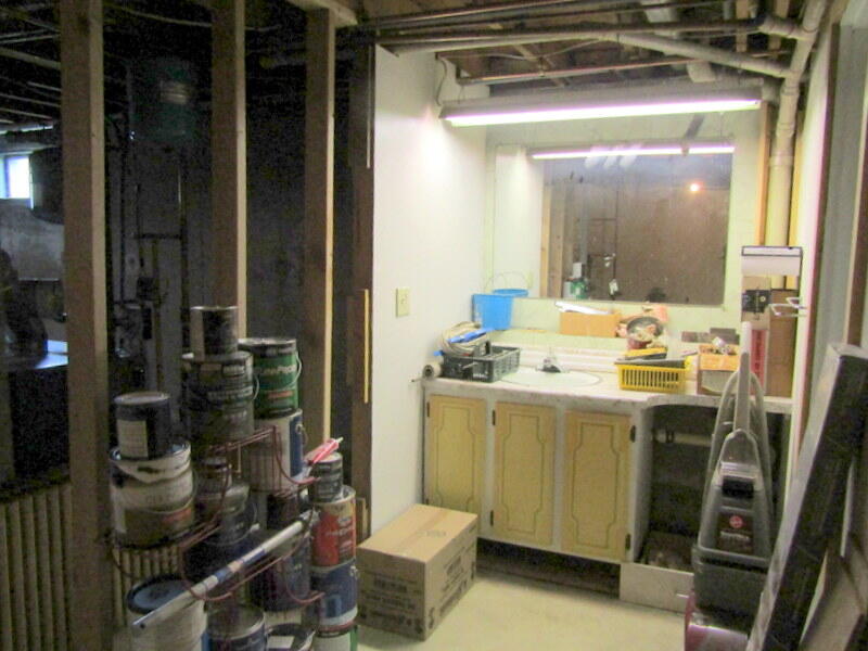 32 Gina Street Lewiston ME 04240