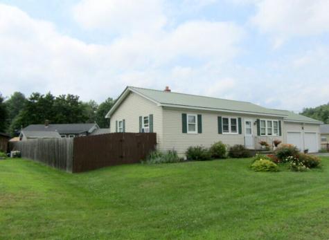 32 Gina Street Lewiston ME 04240