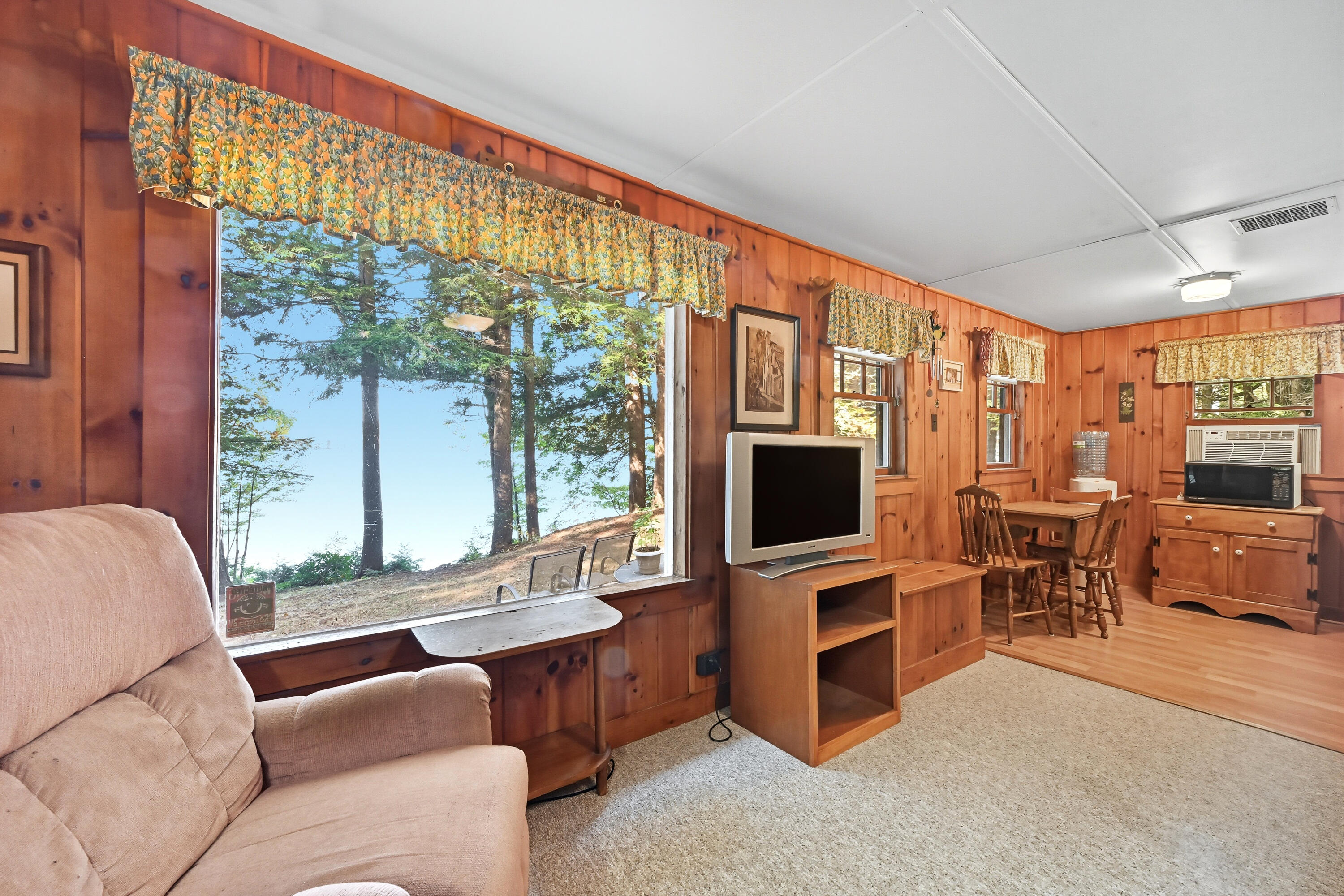 64 53rd Fire Road China ME 04358