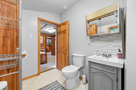 64 53rd Fire Road China ME 04358