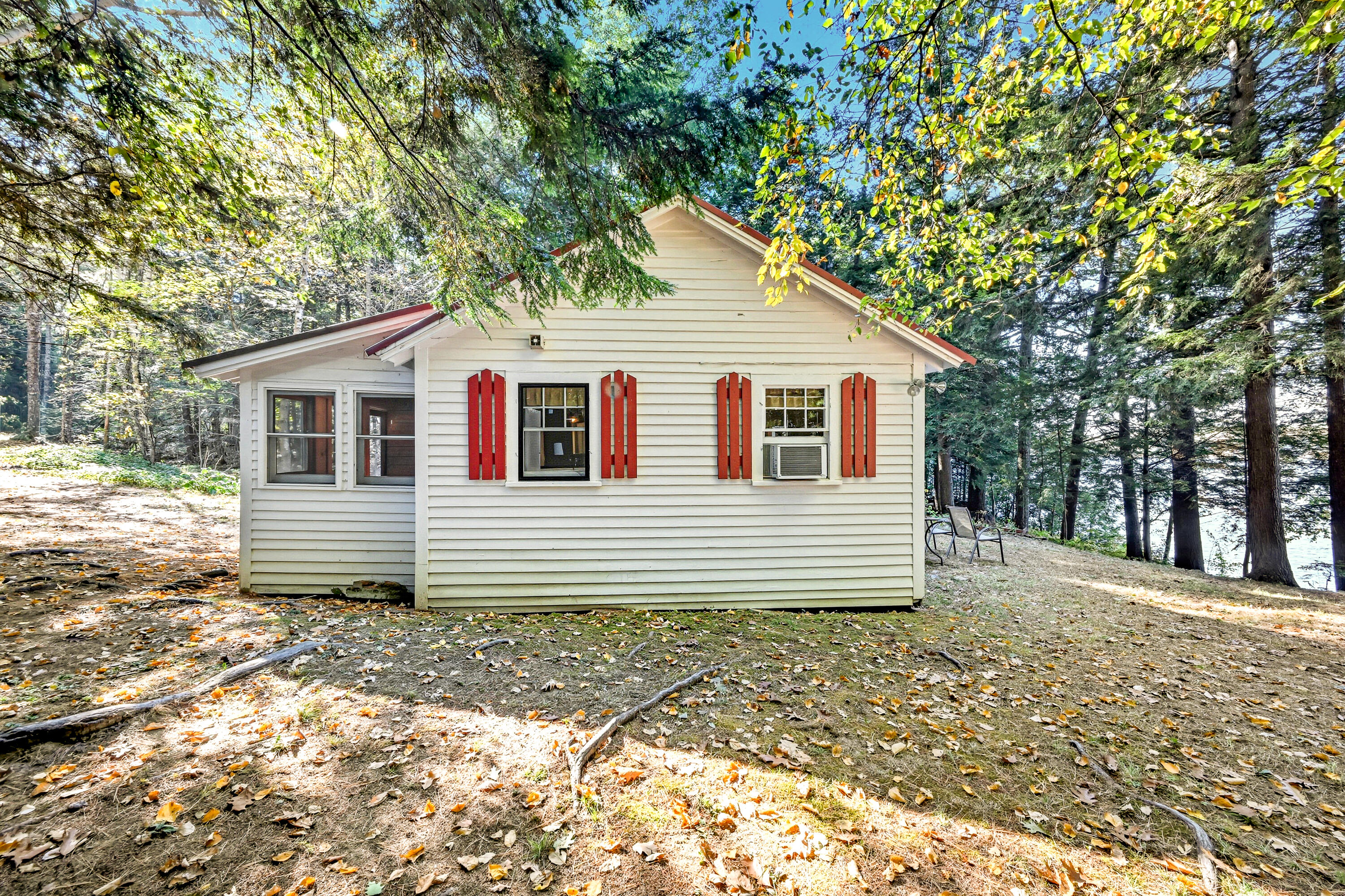 64 53rd Fire Road China ME 04358