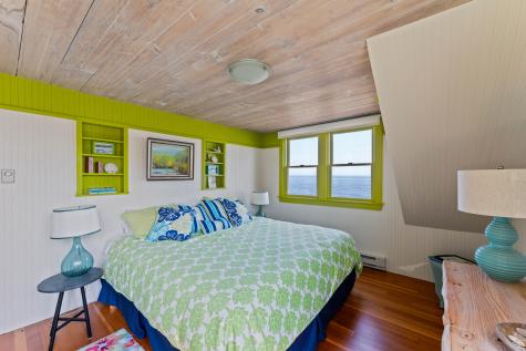 7 Dyer Lane Cape Elizabeth ME 04107