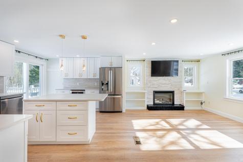 18 Eaton Drive Buxton ME 04093