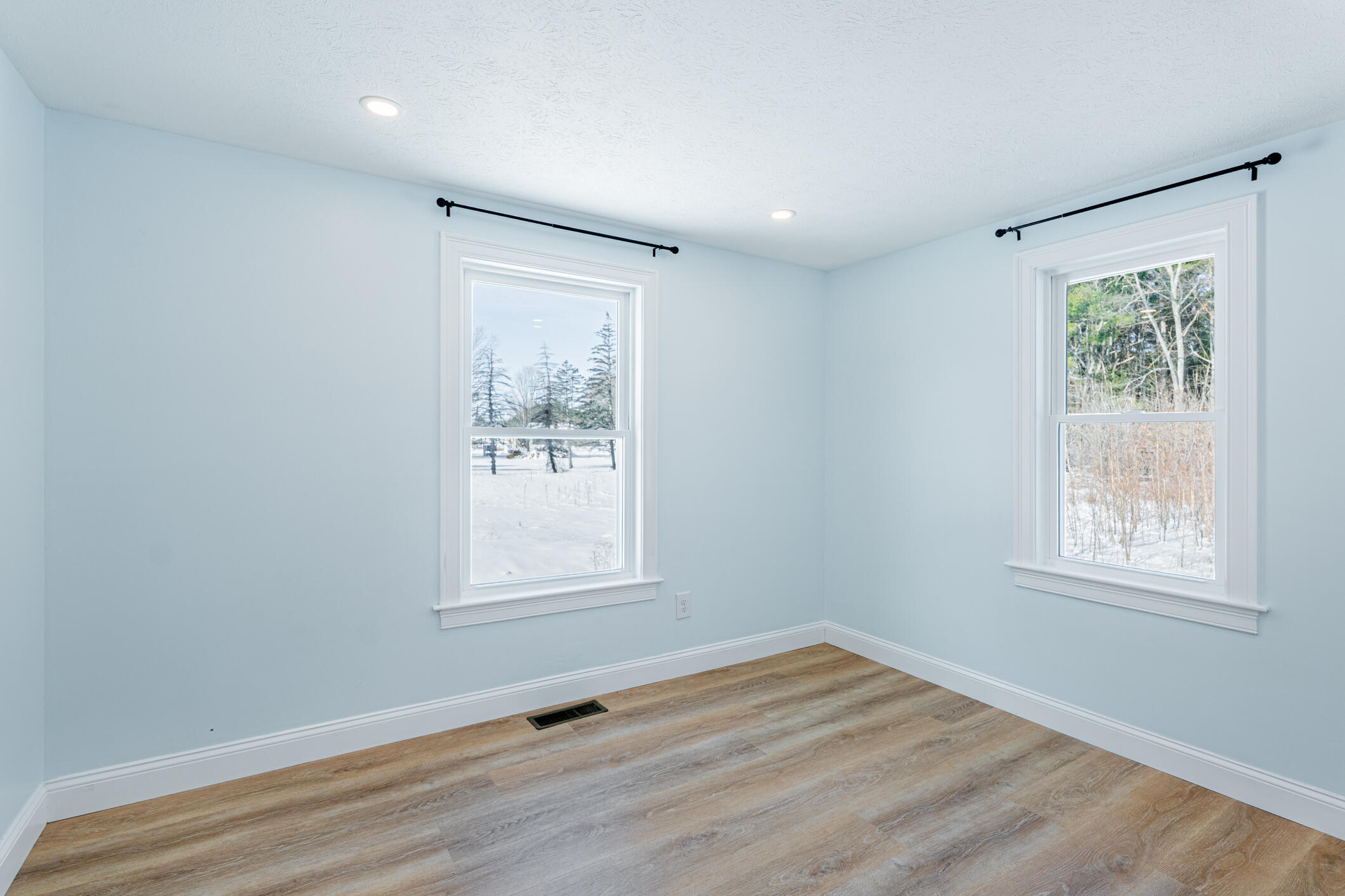 18 Eaton Drive Buxton ME 04093