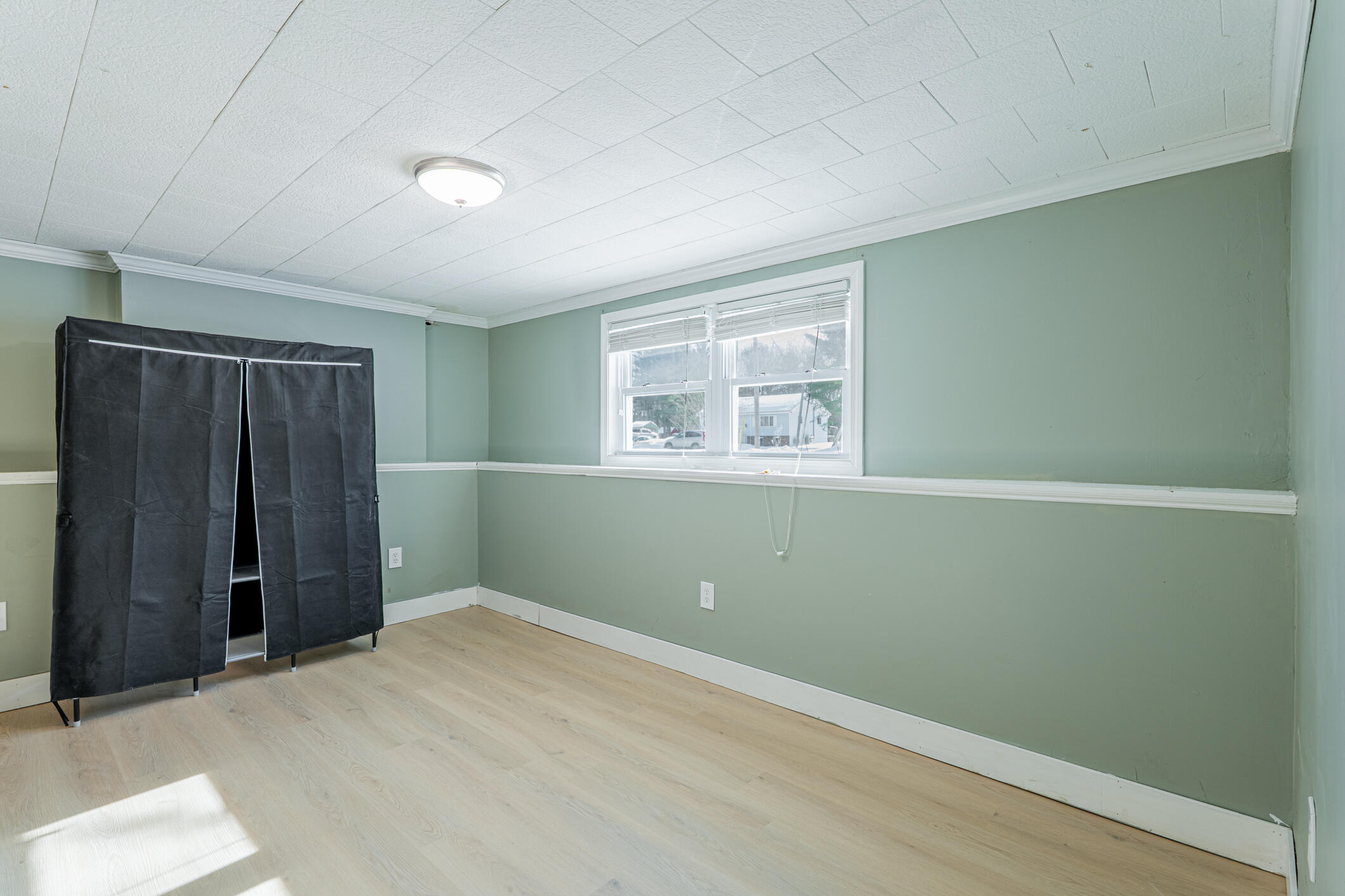 18 Eaton Drive Buxton ME 04093