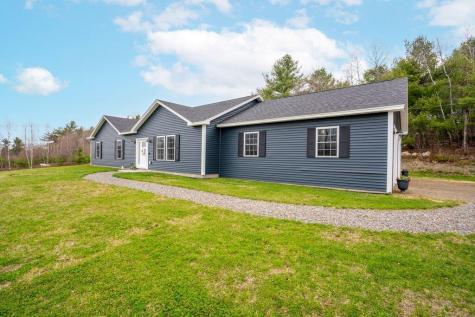 2 Howards Lane Windsor ME 04363