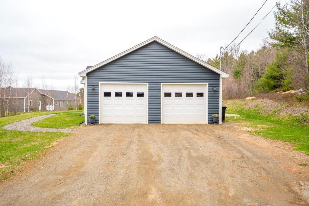 2 Howards Lane Windsor ME 04363