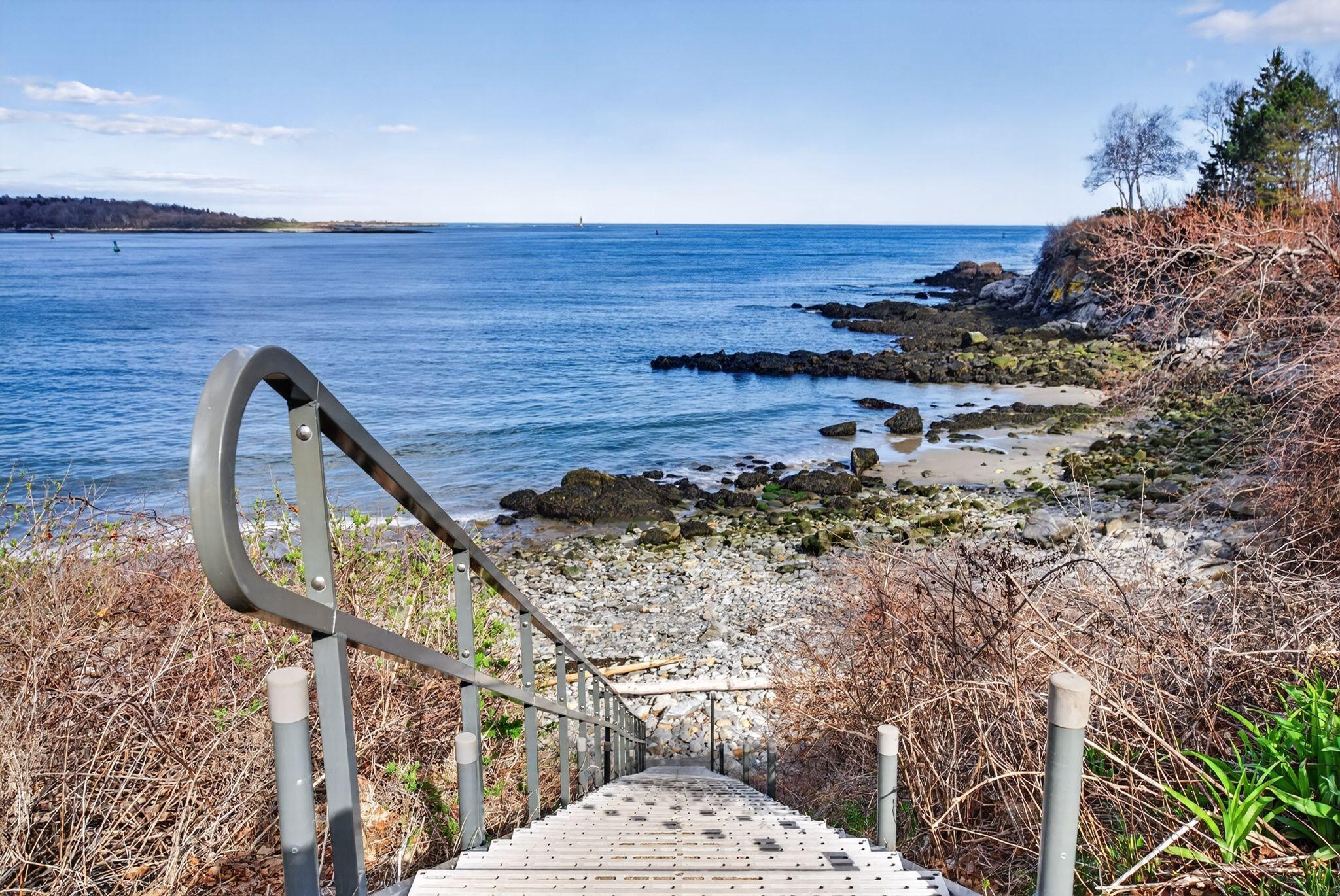 6 Sea View Avenue Cape Elizabeth ME 04107
