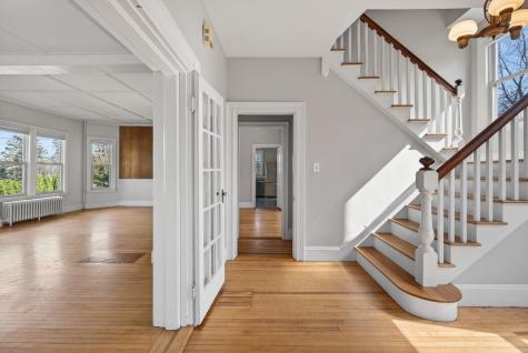 6 Sea View Avenue Cape Elizabeth ME 04107