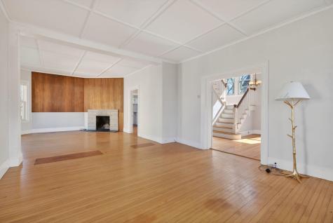 6 Sea View Avenue Cape Elizabeth ME 04107