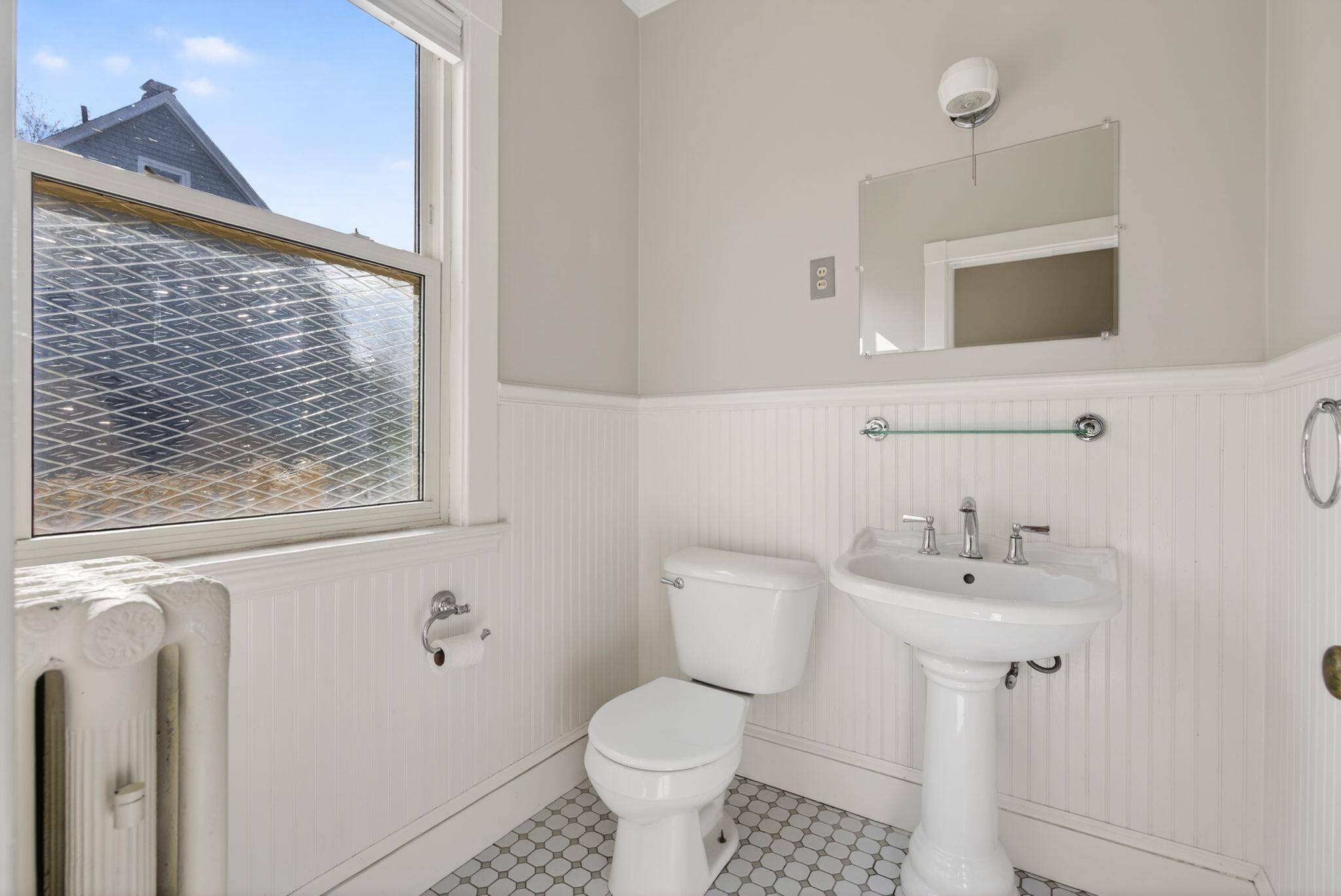 6 Sea View Avenue Cape Elizabeth ME 04107