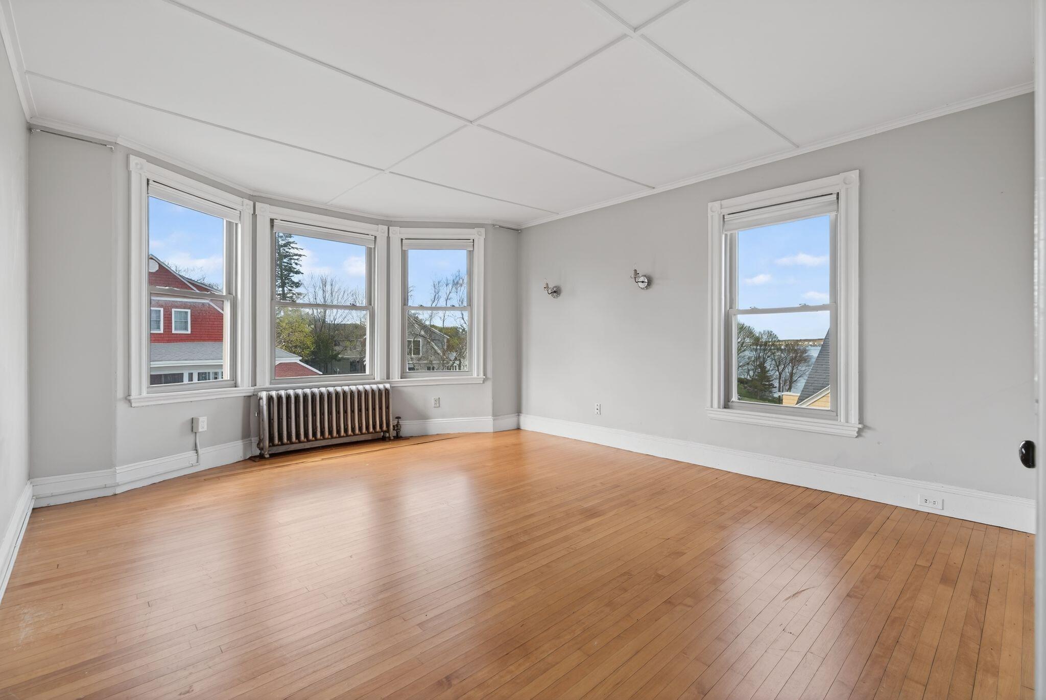 6 Sea View Avenue Cape Elizabeth ME 04107