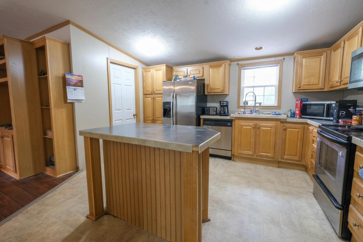 16 Plains Road Harrison ME 04040