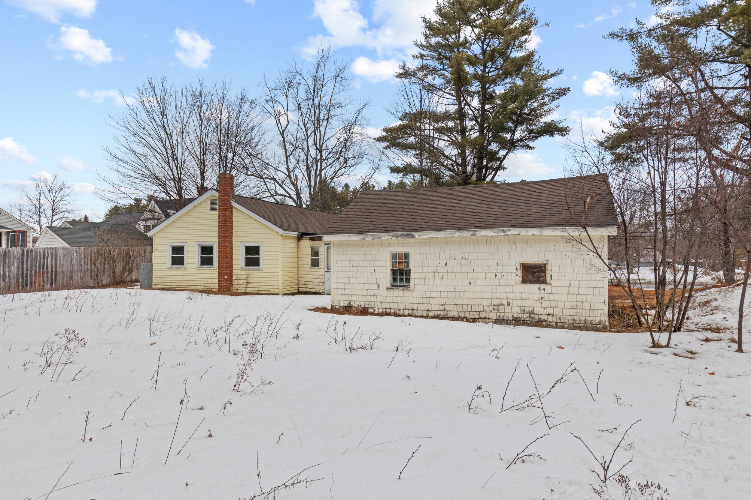 1042 Pequawket Trail Standish ME 04085