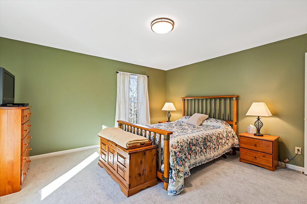 104 Cotta Lane Saint Albans ME 04971