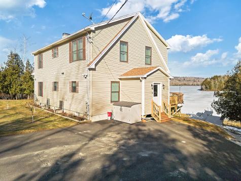 104 Cotta Lane Saint Albans ME 04971