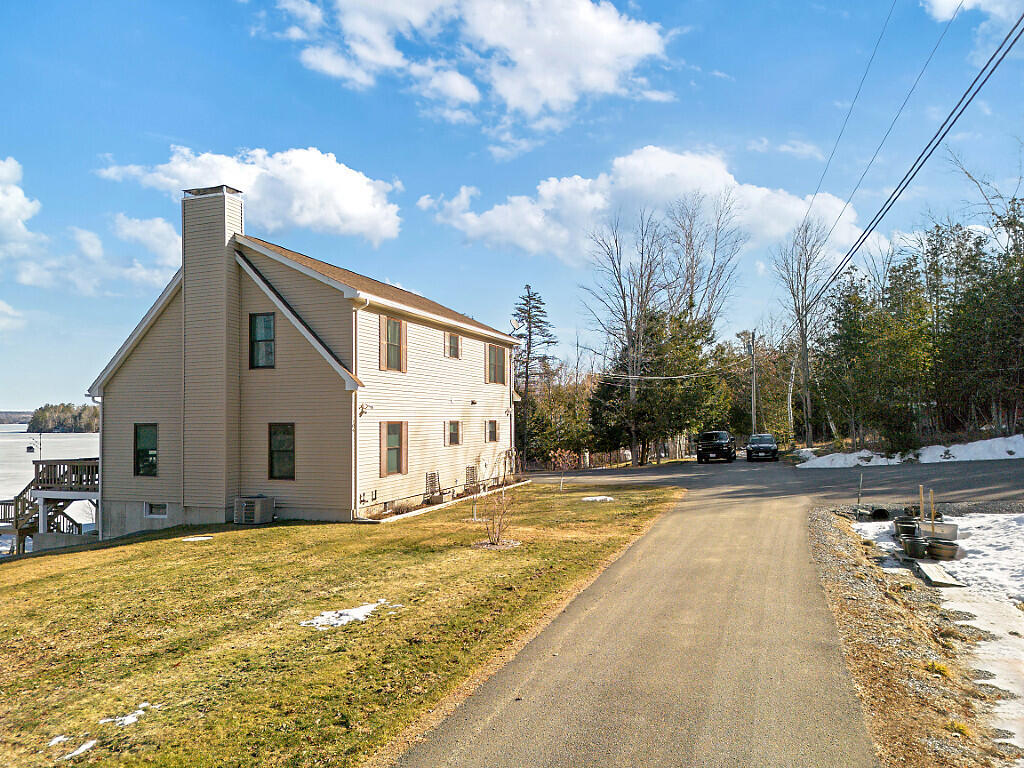 104 Cotta Lane Saint Albans ME 04971