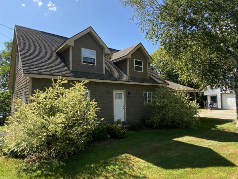 1690 River Road Clinton ME 04927