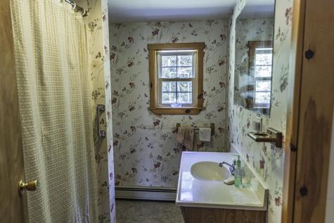 450 Station Road Bradford ME 04410