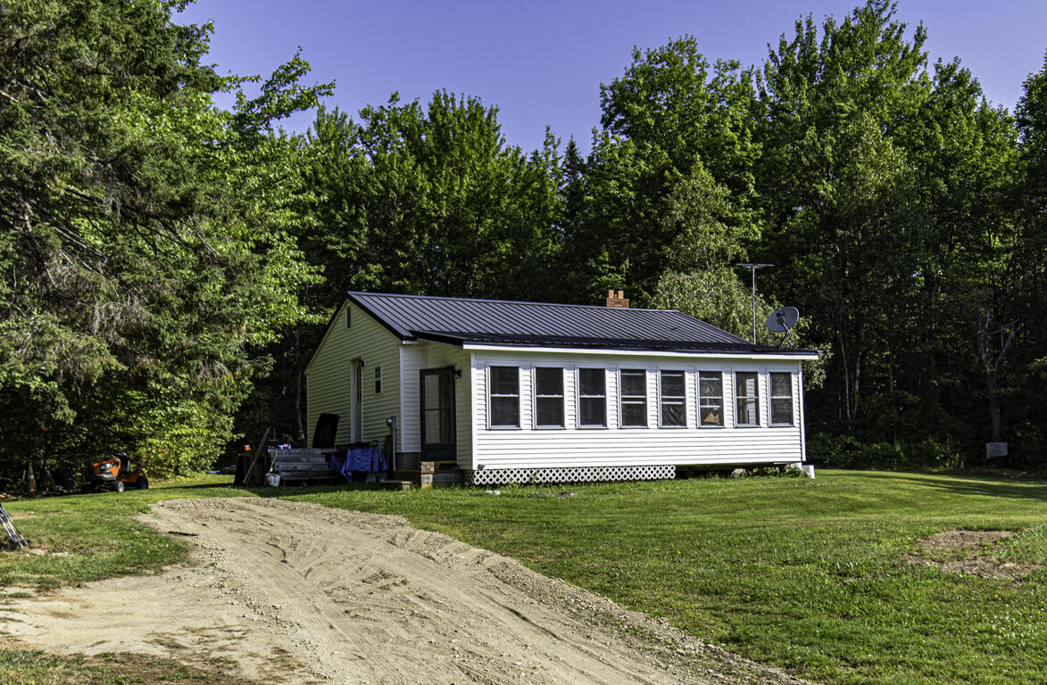 450 Station Road Bradford ME 04410