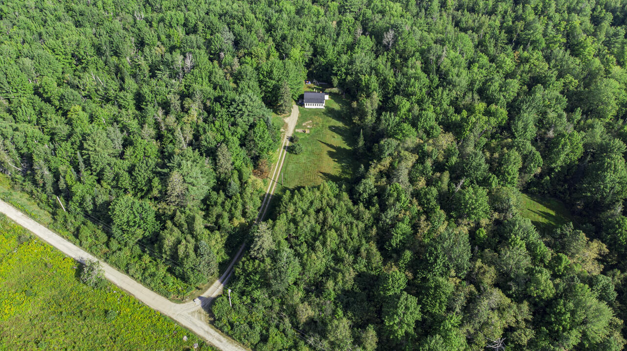 450 Station Road Bradford ME 04410