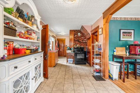 131 Pleasant Street Dexter ME 04930