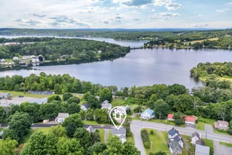 131 Pleasant Street Dexter ME 04930