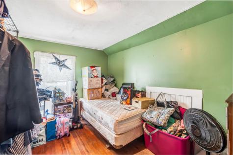 131 Pleasant Street Dexter ME 04930