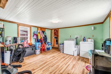 131 Pleasant Street Dexter ME 04930