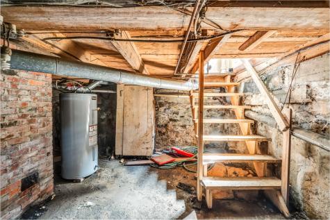 131 Pleasant Street Dexter ME 04930