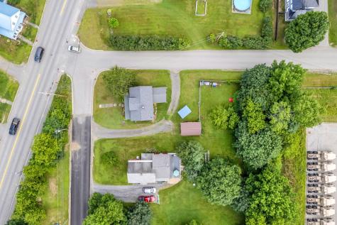 131 Pleasant Street Dexter ME 04930