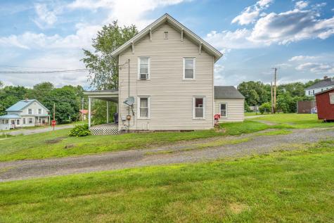 131 Pleasant Street Dexter ME 04930