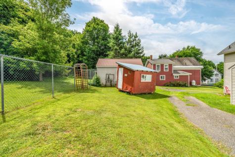 131 Pleasant Street Dexter ME 04930