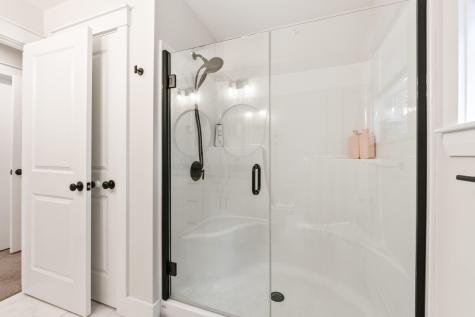 11 Neptune Drive Brunswick ME 04011