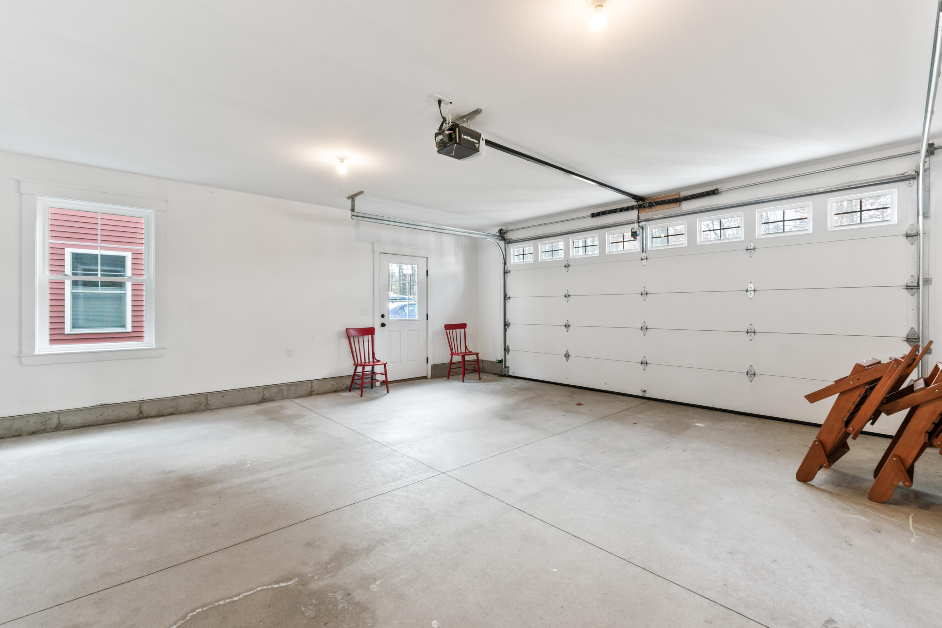 11 Neptune Drive Brunswick ME 04011