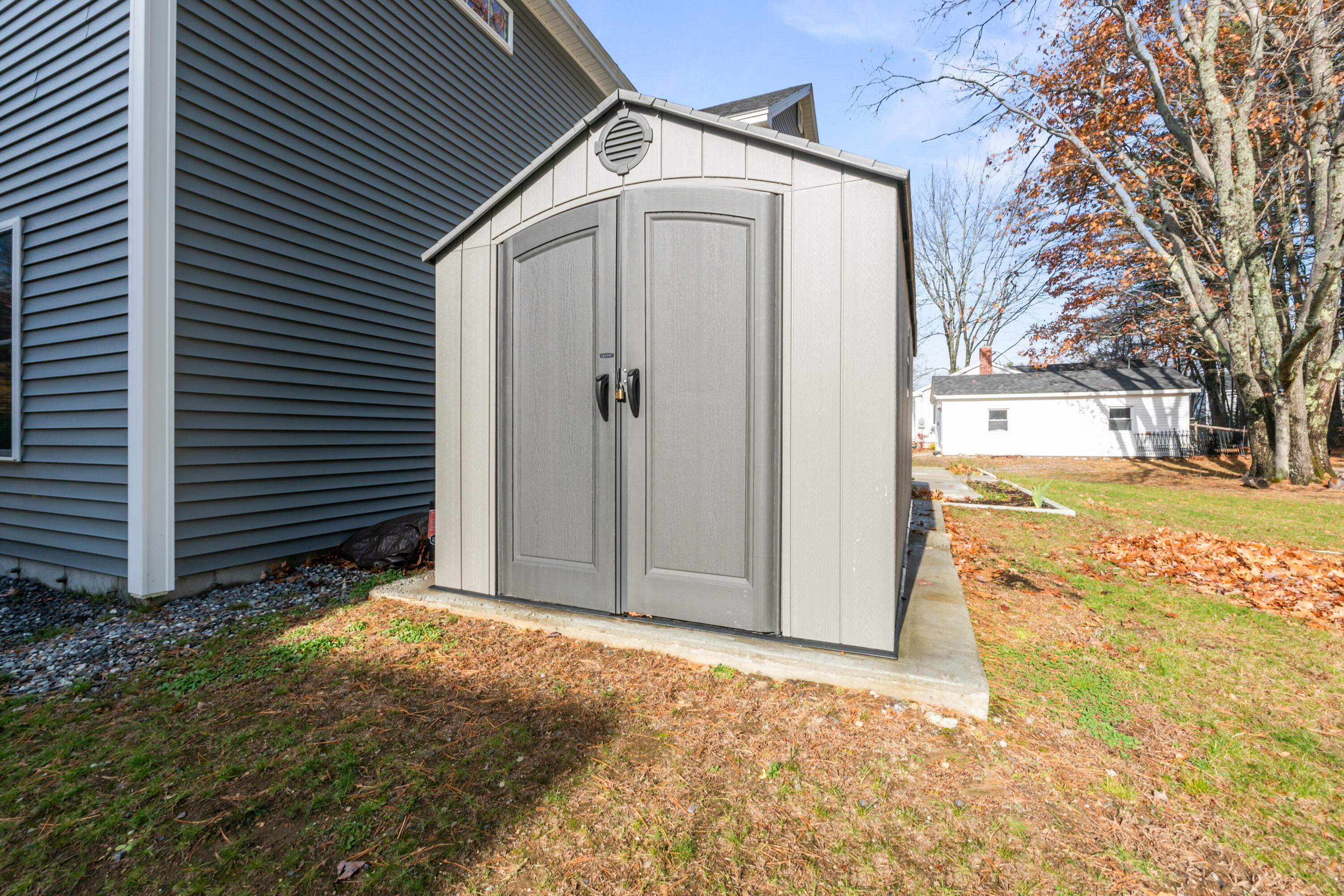 11 Neptune Drive Brunswick ME 04011